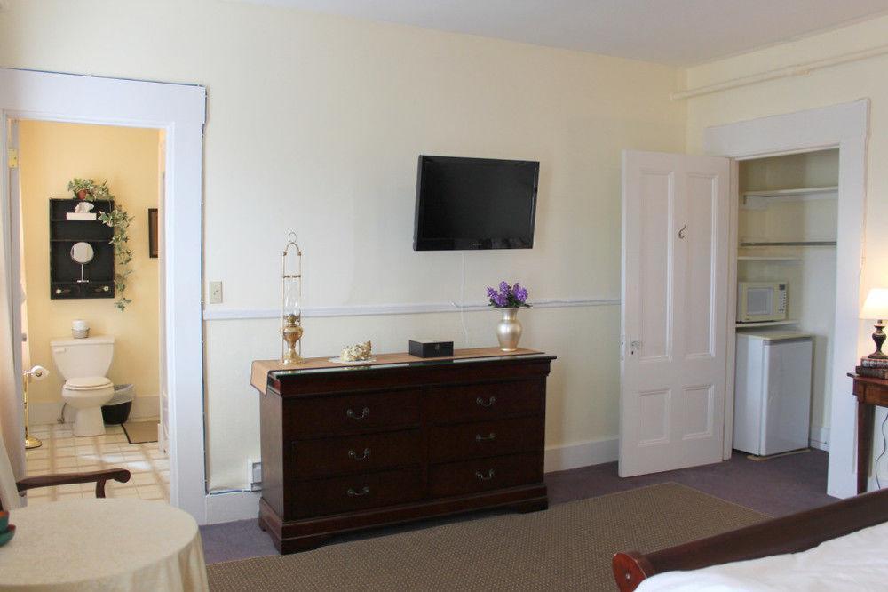 Kennedy Inn St. Andrews By The Sea Екстер'єр фото