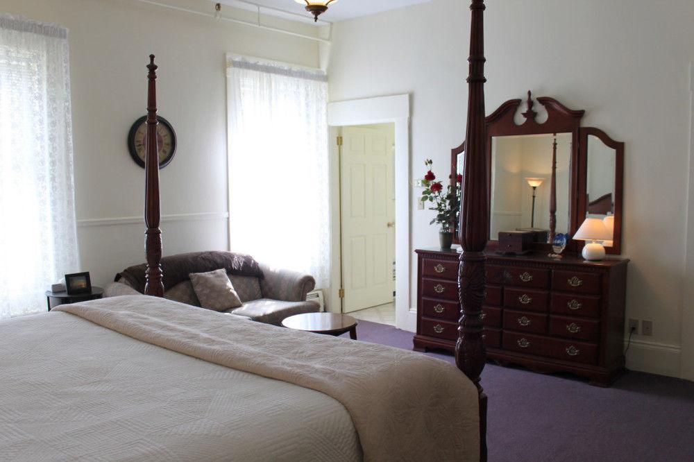 Kennedy Inn St. Andrews By The Sea Екстер'єр фото