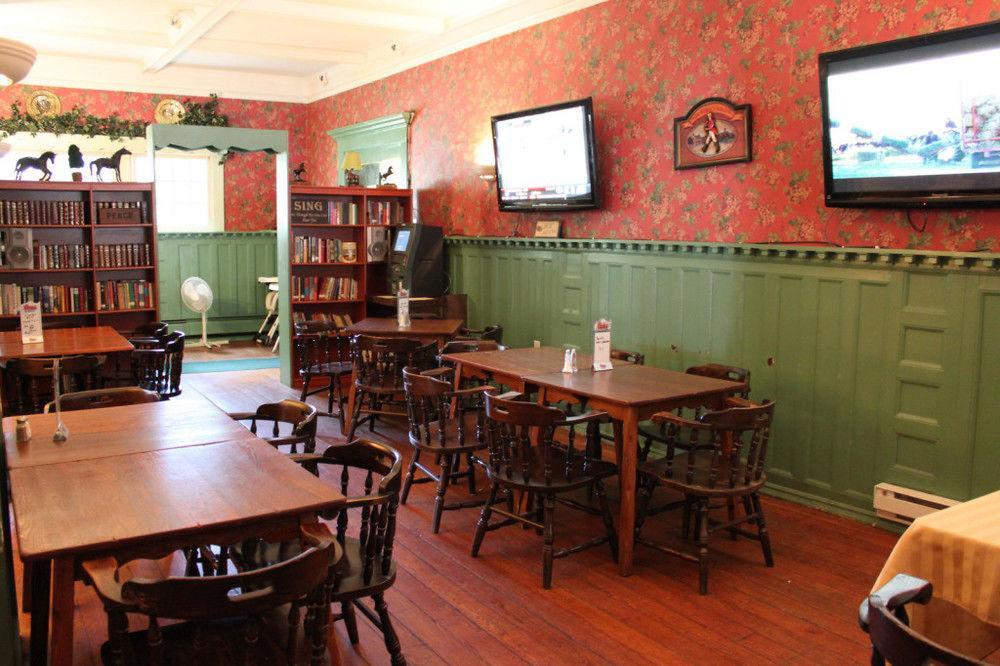 Kennedy Inn St. Andrews By The Sea Екстер'єр фото