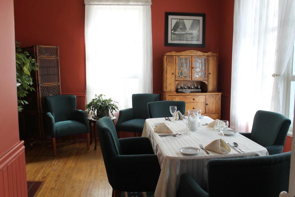 Kennedy Inn St. Andrews By The Sea Екстер'єр фото